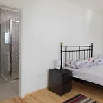 Absolute Vila
