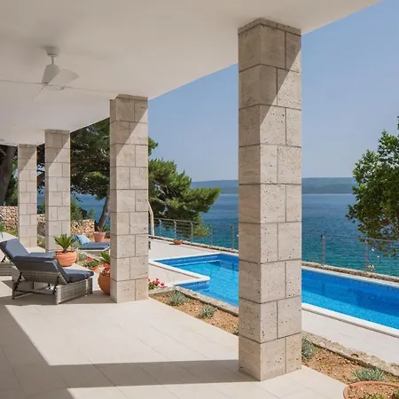 Absolute Villa